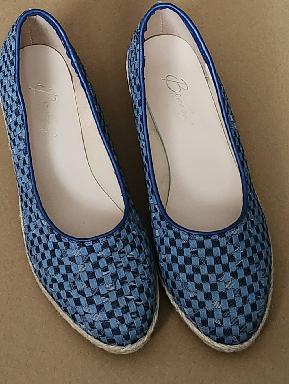 Beacon Wedge Shoes for Women 7.5 W
